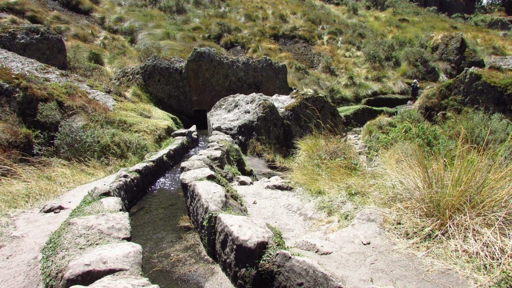 canal aqueduc cumbe mayo